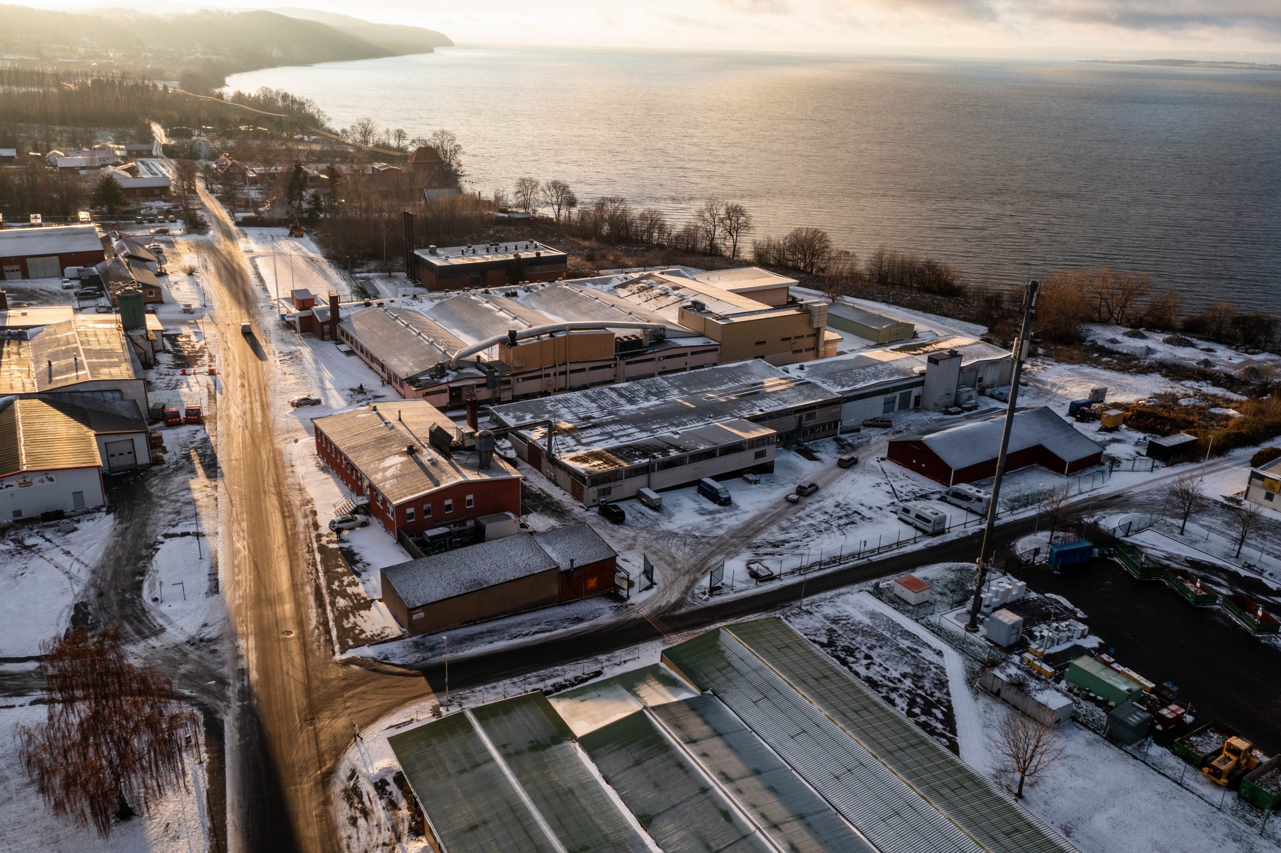 Garvaren 1 och bakom Garvaren 2